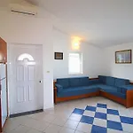 Mir Apartment Murter