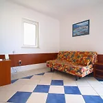 Apartment Mir