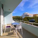 Mir Apartment *
